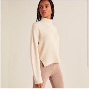 Abercrombie & Fitch Cream Turtle Neck Sweater
